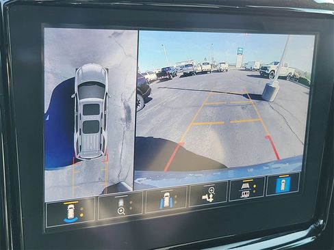 Certified 2023 Chevrolet Traverse RS w/ LPO, Floor Liner Package image 15