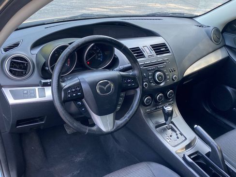 Used 2013 MAZDA MAZDA3 i Touring FWD image 13