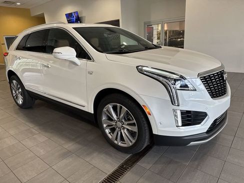 Certified 2024 Cadillac XT5 Premium Luxury w/ Technology Package AWD/4WD image 8