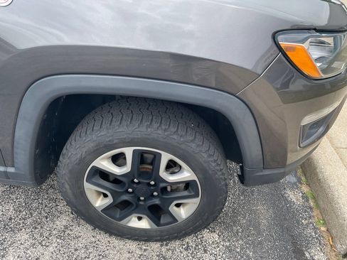 Certified 2018 Jeep Compass Trailhawk w/ Leather Interior Group AWD/4WD image 7