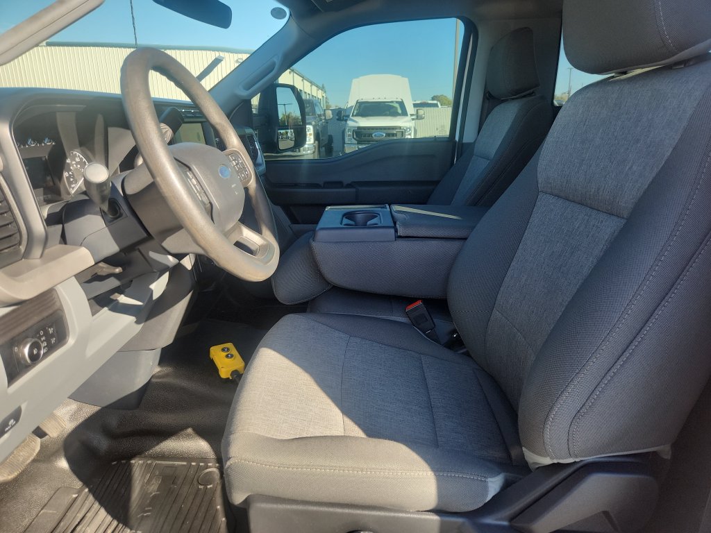 Used 2024 Ford F550 4x4 Regular Cab Super Duty image 23
