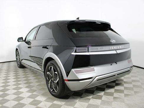 Used 2023 Hyundai Ioniq 5 Limited image 38