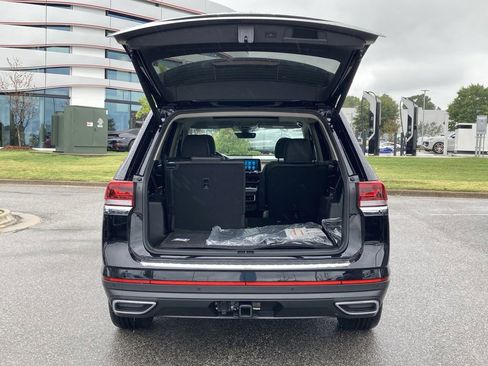 New 2026 Volkswagen Atlas SE image 14