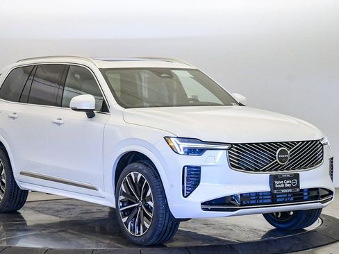 New 2026 Volvo XC90 B6 Plus w/ Protection Package Premier AWD/4WD image 6