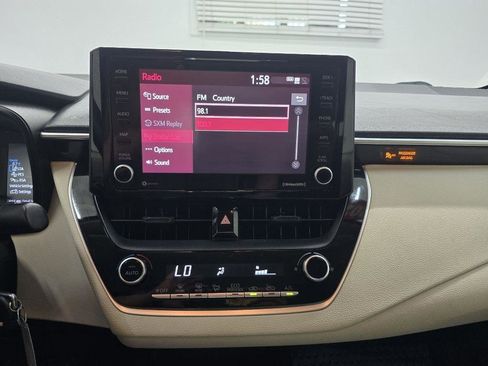 Used 2022 Toyota Corolla LE FWD image 24