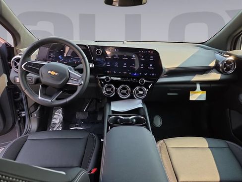 Used 2026 Chevrolet Blazer EV LT FWD image 12