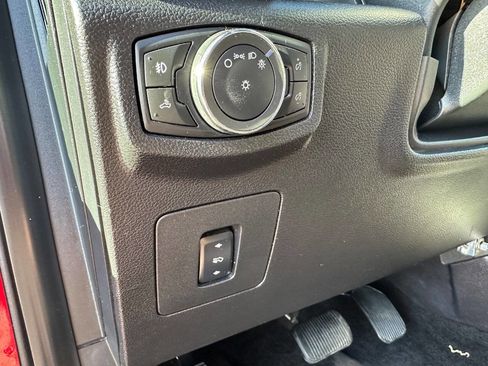 Used 2016 Ford F150 XLT w/ Equipment Group 302A Luxury image 33