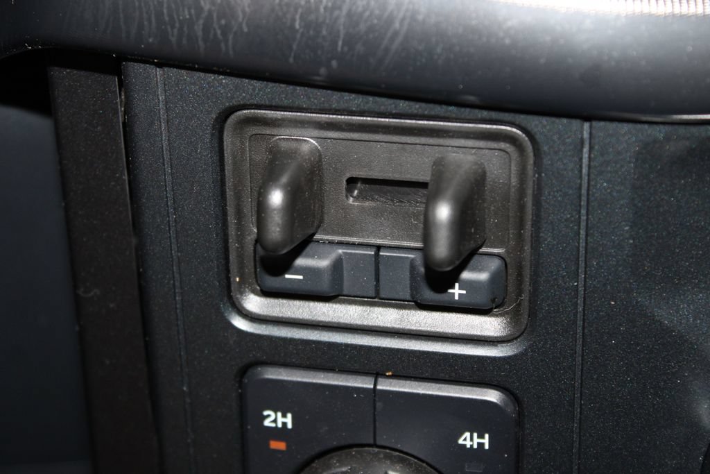 Used 2025 Ford F150 Raptor AWD/4WD image 45