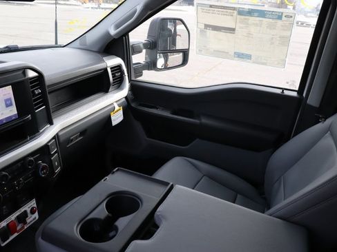 New 2026 Ford F550 4x4 Regular Cab Super Duty image 12
