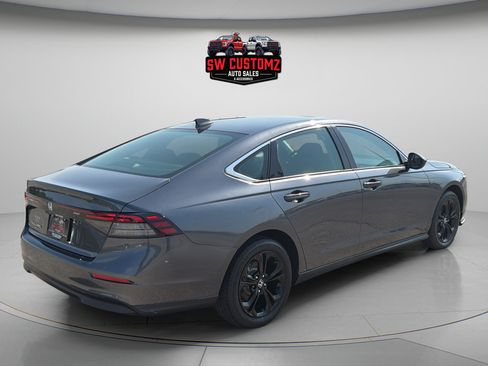 Used 2024 Honda Accord EX image 7