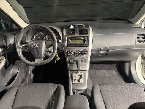Used 2012 Toyota Corolla S image 9