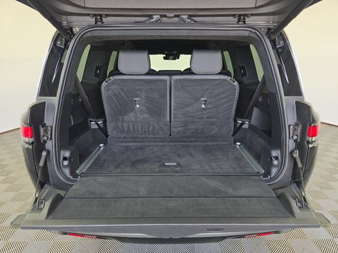 Used 2025 Rivian R1S Adventure AWD/4WD image 15