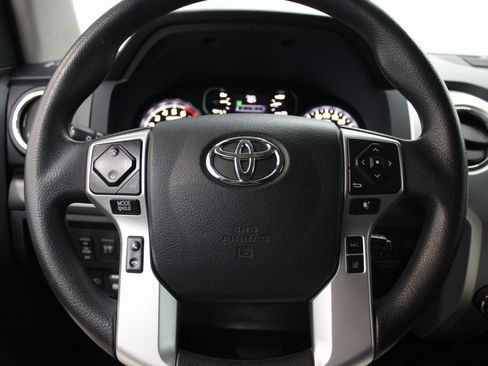 Used 2018 Toyota Tundra SR5 w/ SR5 Upgrade Package image 30