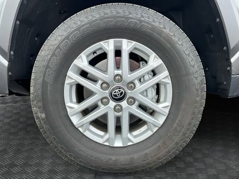 Used 2025 Toyota Tundra SR5 w/ SR5 Convenience Package AWD/4WD image 12