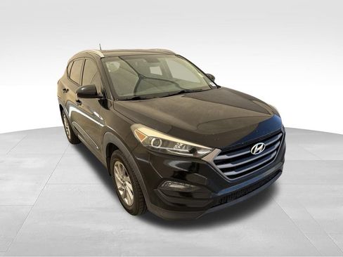 Used 2016 Hyundai Tucson SE w/ Option Group 02 FWD image 5
