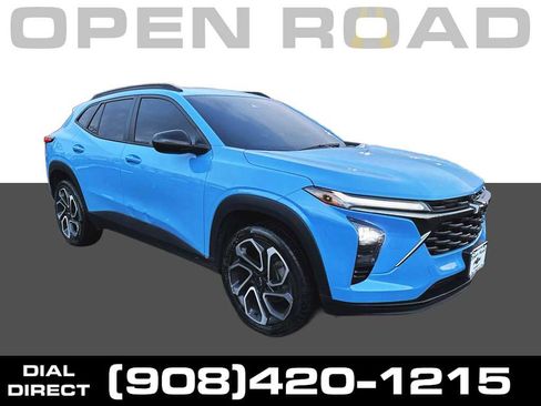 Used 2024 Chevrolet Trax RS w/ Sunroof Package image 1