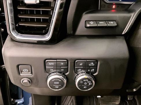 Used 2024 GMC Sierra 2500 Denali w/ Denali Reserve Package image 39