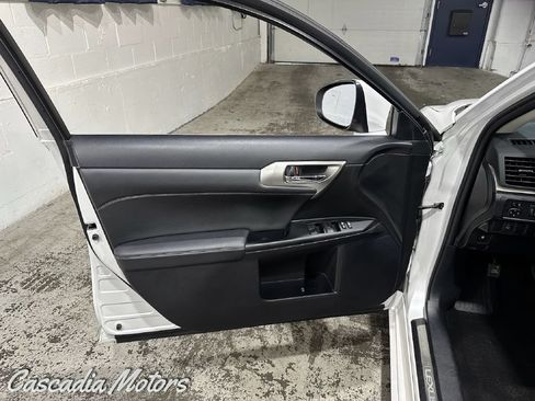 Used 2015 Lexus CT 200h w/ Seat Comfort Package FWD image 19