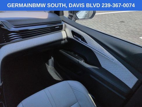 Used 2025 Toyota Camry XLE w/ Premium Plus Package FWD image 19
