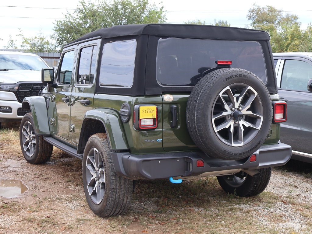 Used 2024 Jeep Wrangler Unlimited AWD/4WD image 23