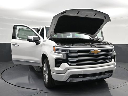 Used 2024 Chevrolet Silverado 1500 High Country image 33