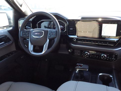 New 2026 GMC Sierra 1500 SLT image 10
