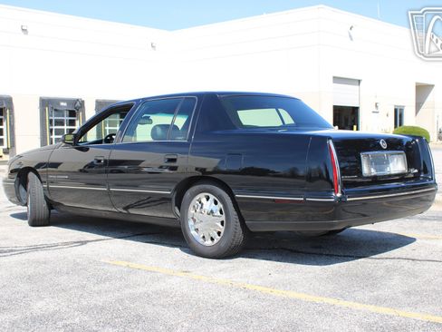 Used 1999 Cadillac De Ville Concours image 8
