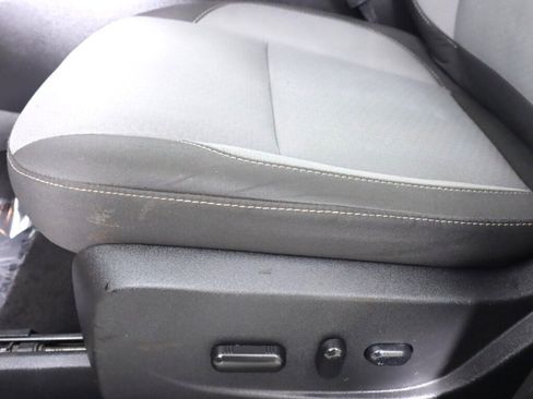 Used 2018 Ford Escape SE w/ SE Sync 3 Package FWD image 28