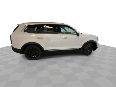 Used 2022 Kia Telluride S image 9
