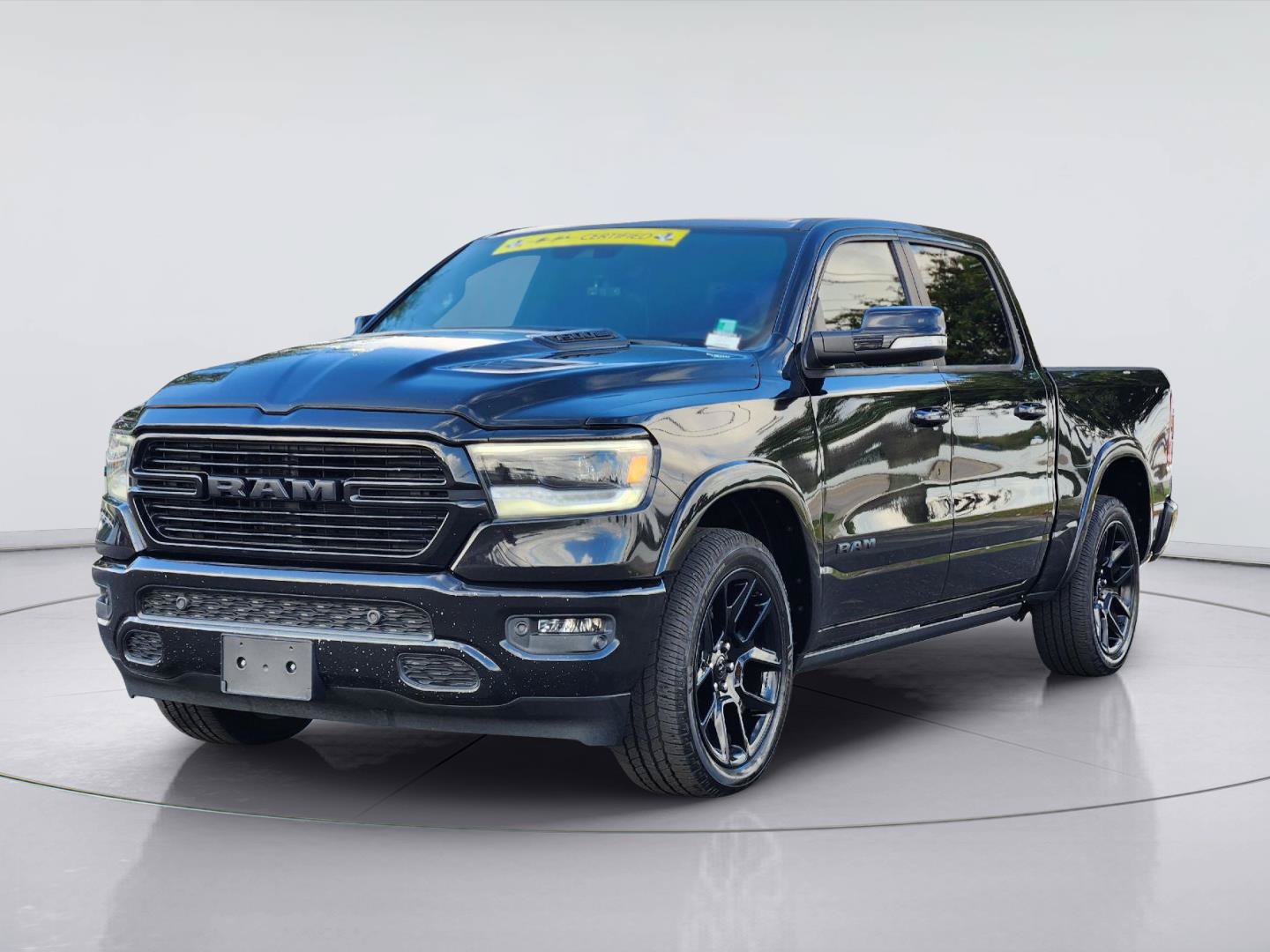 Used 2022 RAM 1500 Laramie AWD/4WD image 3