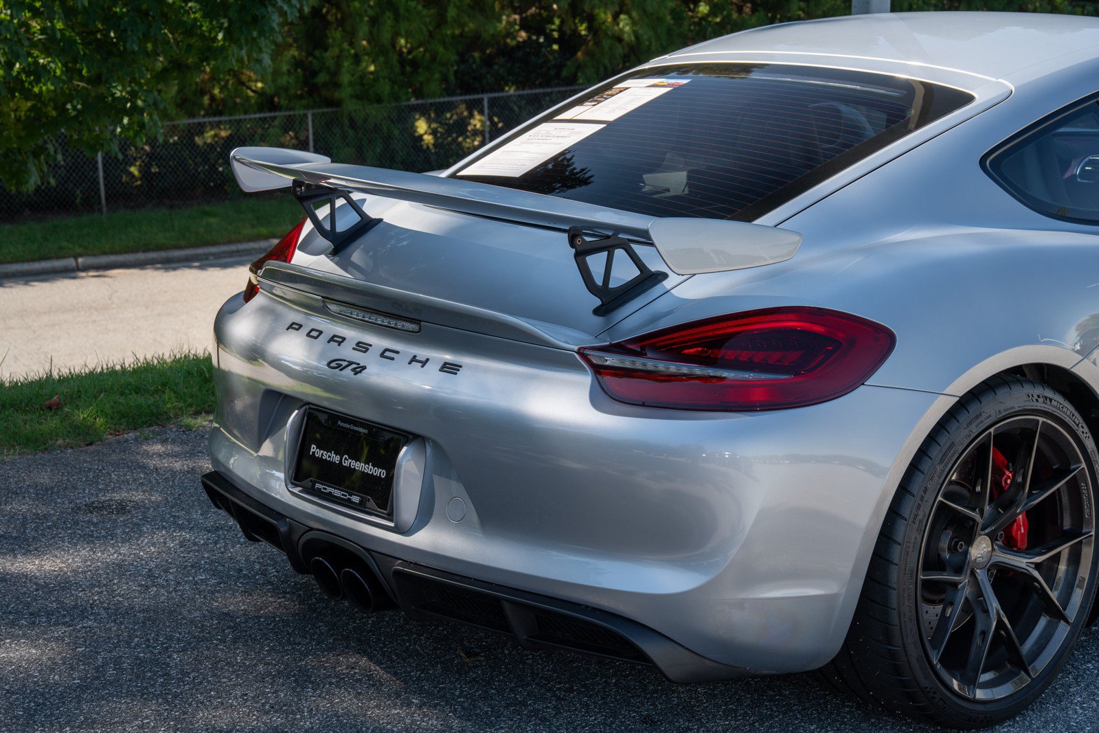 Certified 2016 Porsche Cayman GT4 RWD image 14