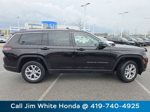 Used 2022 Jeep Grand Cherokee L Limited AWD/4WD image 19