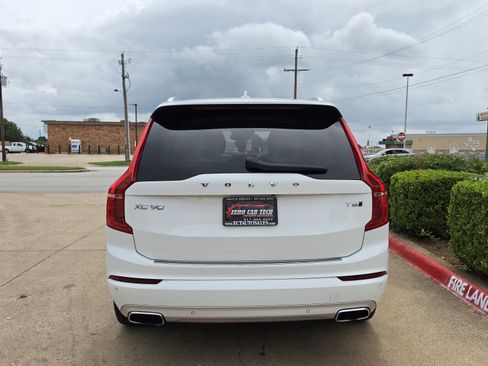 Used 2020 Volvo XC90 T6 Momentum AWD/4WD image 4