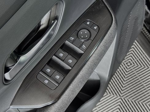 New 2026 Nissan Kicks SV FWD image 19