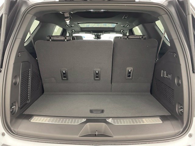 New 2026 Chevrolet Tahoe High Country w/ Sun And Tow Package AWD/4WD image 13