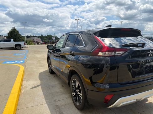 Used 2024 Mitsubishi Eclipse Cross AWD image 4