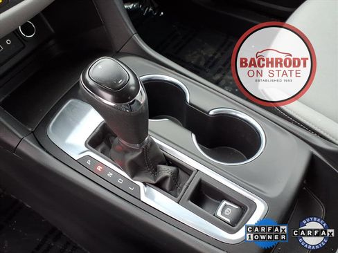 Used 2020 Chevrolet Equinox LS image 14