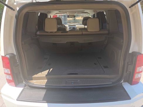 Used 2010 Jeep Liberty Limited w/ Tire & Wheel Group RWD image 25