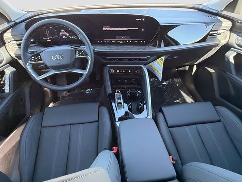 New 2025 Audi Q5 Premium Plus image 16