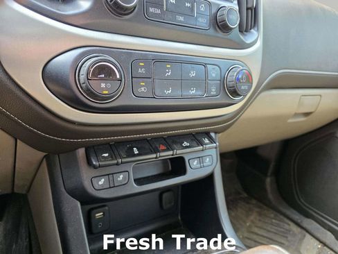 Used 2018 GMC Canyon SLT w/ Driver Alert Package RWD image 13