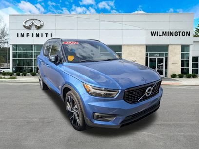 Used 2021 Volvo XC40 T5 R-Design w/ Climate Package