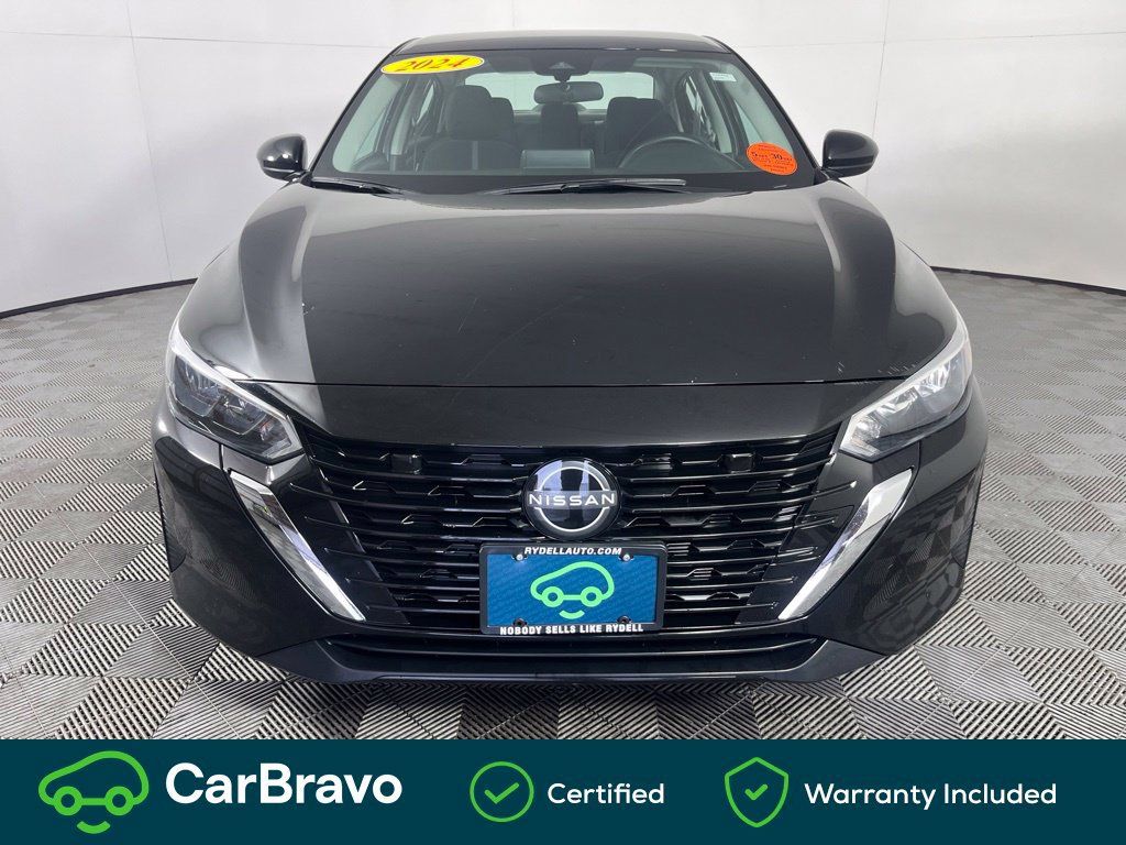 Used 2024 Nissan Sentra SV FWD image 13