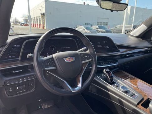 Used 2024 Cadillac Escalade Sport Platinum w/ LPO, ONYX Package image 14