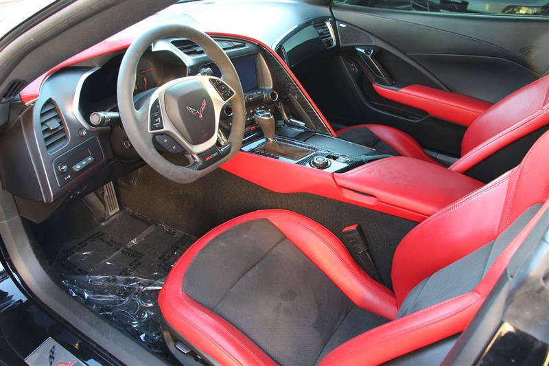 Used 2018 Chevrolet Corvette Z06 RWD image 11