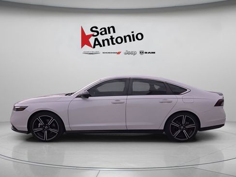 Used 2023 Honda Accord Sport image 5