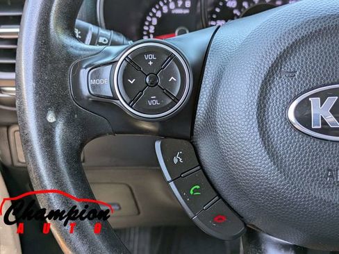 Used 2017 Kia Soul w/ Convenience Package image 26