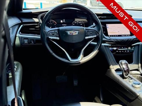 Certified 2024 Cadillac XT6 Premium Luxury w/ LPO, Floor Liner Package AWD/4WD image 8