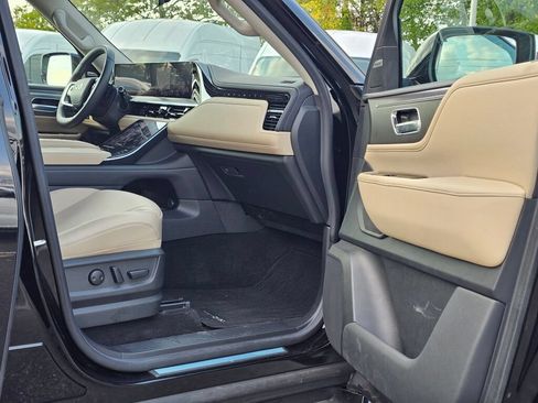 Used 2025 INFINITI QX80 Pure AWD/4WD image 14