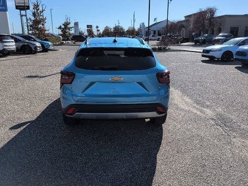 New 2026 Chevrolet Trax LT w/ Driver Confidence Package image 18