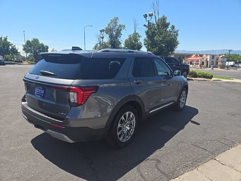 Used 2026 Ford Explorer Platinum AWD/4WD image 5